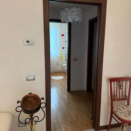 Betty's House Cavalcaselle